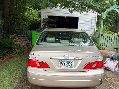 Used 2003 Toyota Avalon XLS FWD image 8