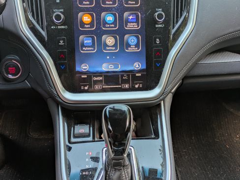 Used 2020 Subaru Legacy Premium image 12