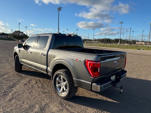 Used 2021 Ford F150 XLT w/ Equipment Group 302A High image 5