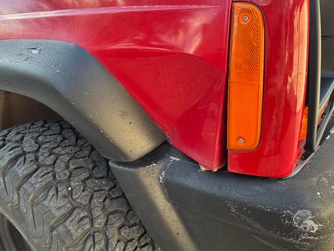 Used 2000 Jeep Cherokee SE image 10