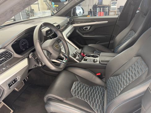 Used 2019 Lamborghini Urus image 13