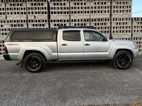 Used 2005 Toyota Tacoma 4x4 Double Cab image 10