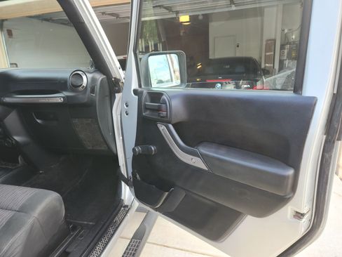 Used 2011 Jeep Wrangler Sport image 11