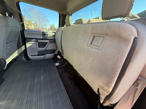 Used 2016 Ford F150 XLT image 17