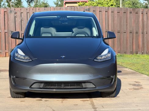 Used 2020 Tesla Model Y Long Range AWD/4WD image 2