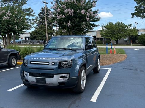 Used 2020 Land Rover Defender 110 HSE image 31