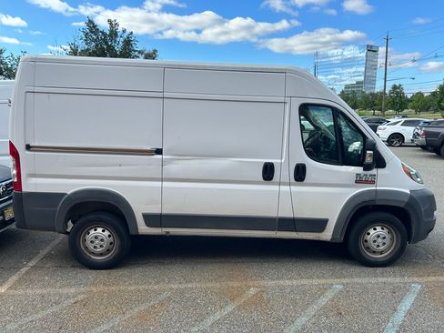 Used 2018 RAM ProMaster 1500 w/ Interior Convenience Group image 2