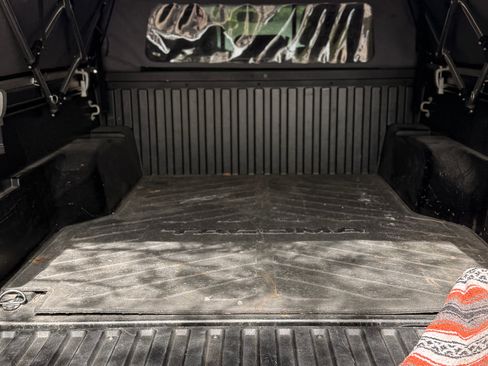 Used 2019 Toyota Tacoma TRD Off-Road image 17