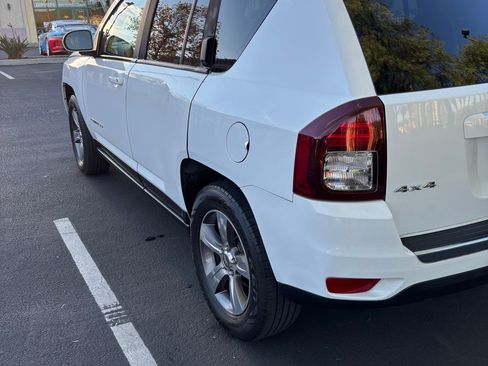 Used 2016 Jeep Compass High Altitude image 5