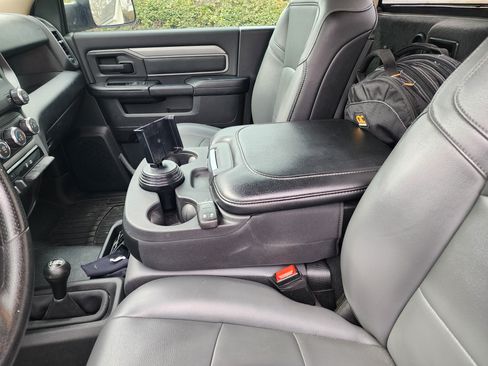 Used 2020 RAM 3500 Tradesman w/ Chrome Appearance Group image 16