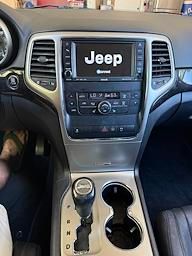 Used 2011 Jeep Grand Cherokee Laredo RWD image 9