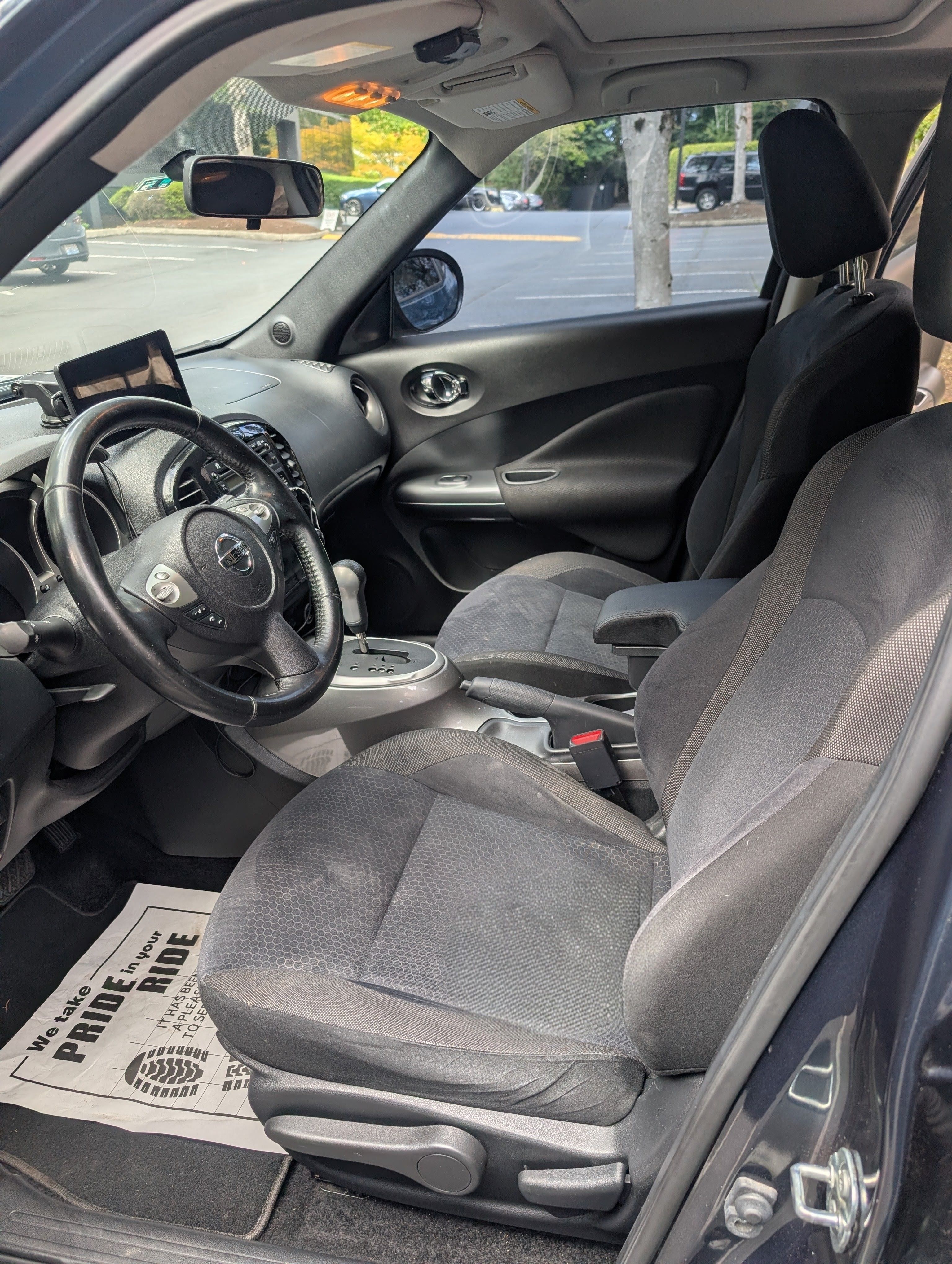 Used 2014 Nissan Juke SV FWD image 8