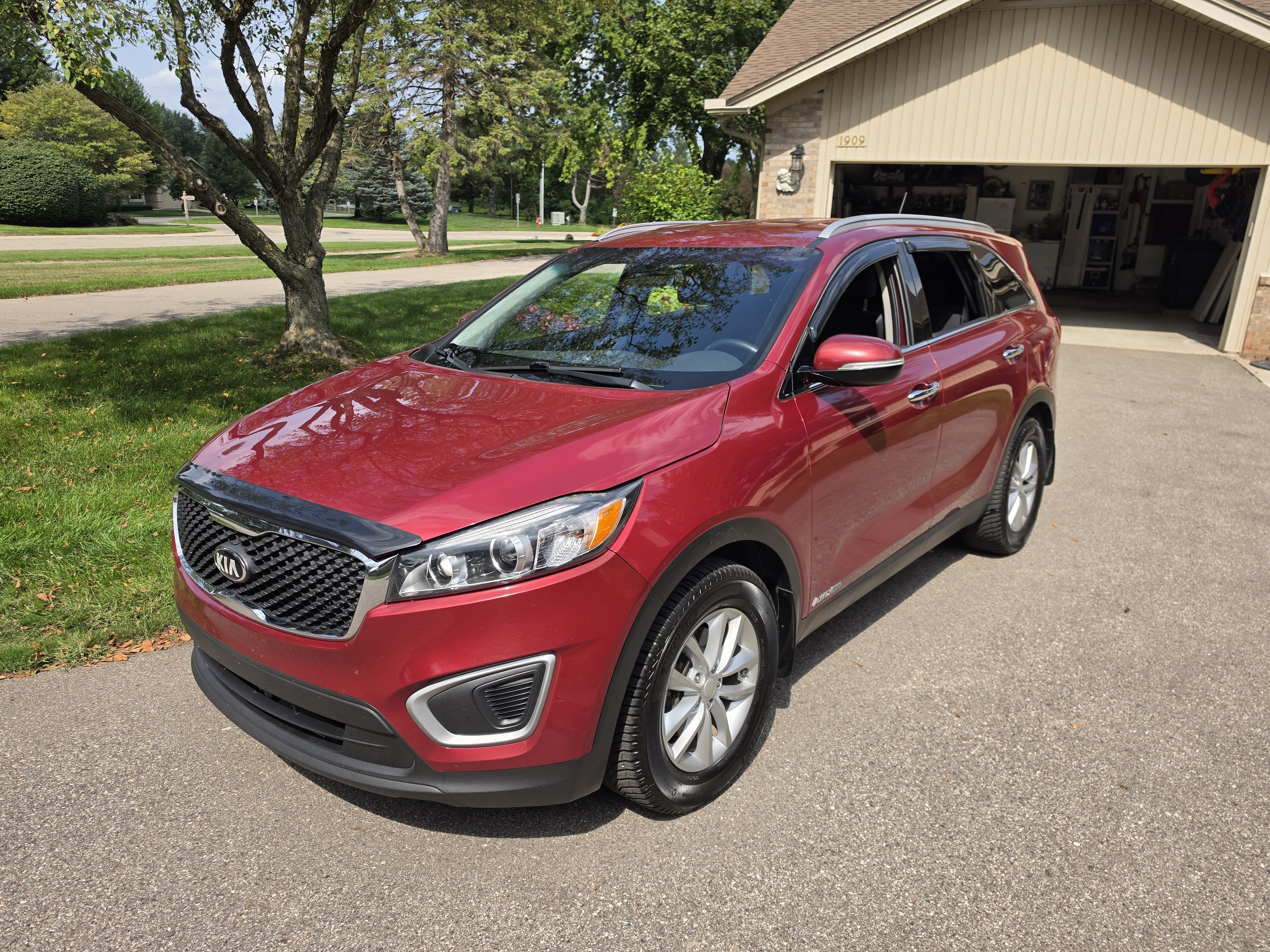 Used 2018 Kia Sorento LX AWD/4WD image 4