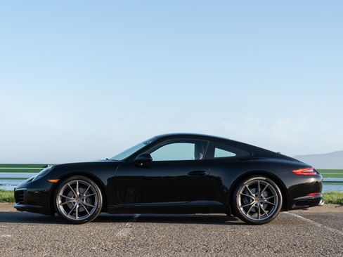 Used 2019 Porsche 911 Carrera image 12