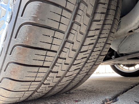 Used 2004 BMW Z4 2.5i RWD image 21