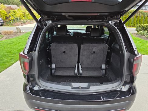 Used 2016 Ford Explorer Sport w/ Equipment Group 401A image 9