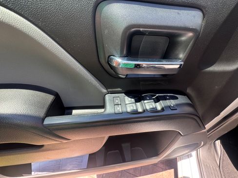 Used 2018 Chevrolet Silverado 1500 W/T w/ Trailering Package image 21