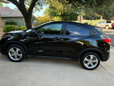 Used 2016 Honda HR-V EX image 15