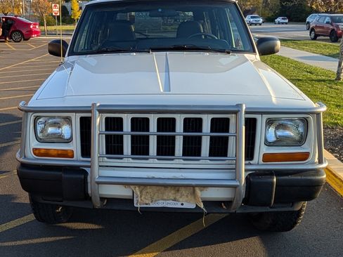 Used 2001 Jeep Cherokee Sport image 6