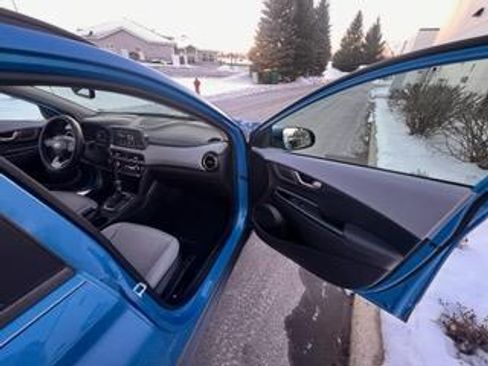 Used 2020 Hyundai Kona Limited image 4