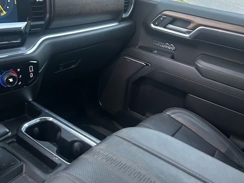 Used 2023 Chevrolet Silverado 1500 High Country w/ Technology Package image 14