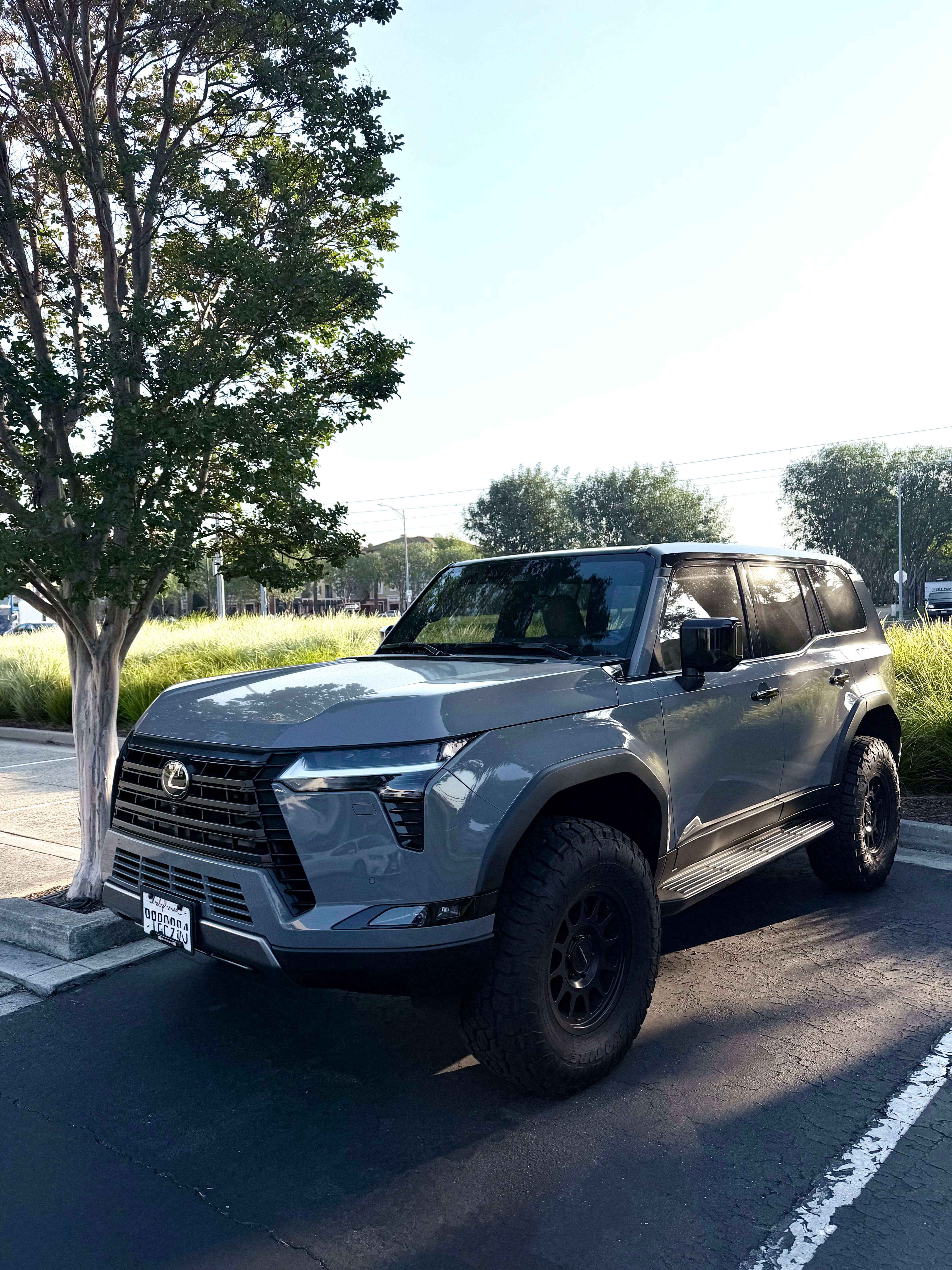 Used 2025 Lexus GX 550 AWD/4WD image 1