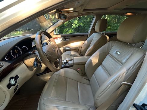 Used 2012 Mercedes-Benz S 63 AMG w/ AMG Performance Pkg image 15