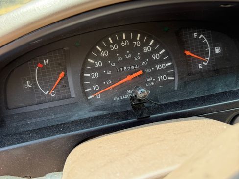 Used 2000 Toyota Tacoma PreRunner w/ Value Pkg RWD image 17