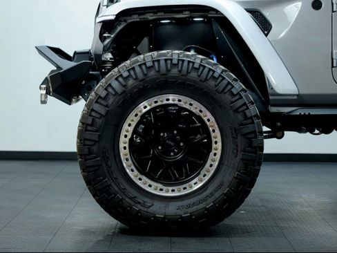 Used 2024 Jeep Wrangler Unlimited Rubicon 392 image 15