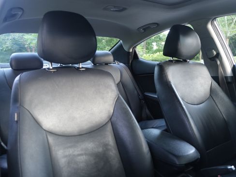Used 2014 Hyundai Elantra Sport FWD image 9