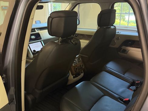 Used 2020 Land Rover Range Rover HSE AWD/4WD image 5