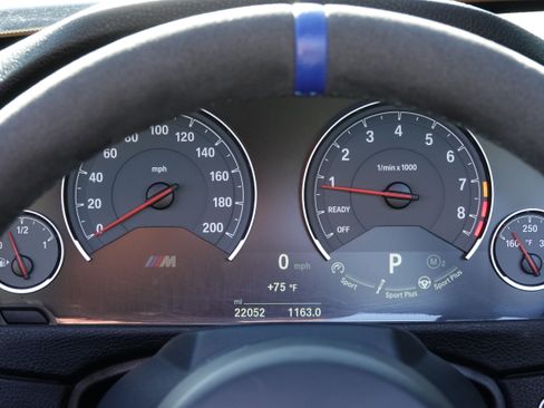 Used 2019 BMW M4 Convertible w/ Competition Package image 18