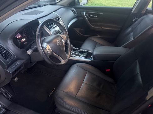 Used 2013 Nissan Altima 2.5 SV image 4