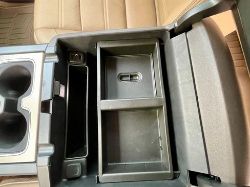 Used 2018 GMC Sierra 2500 Denali w/ Duramax Plus Package image 13