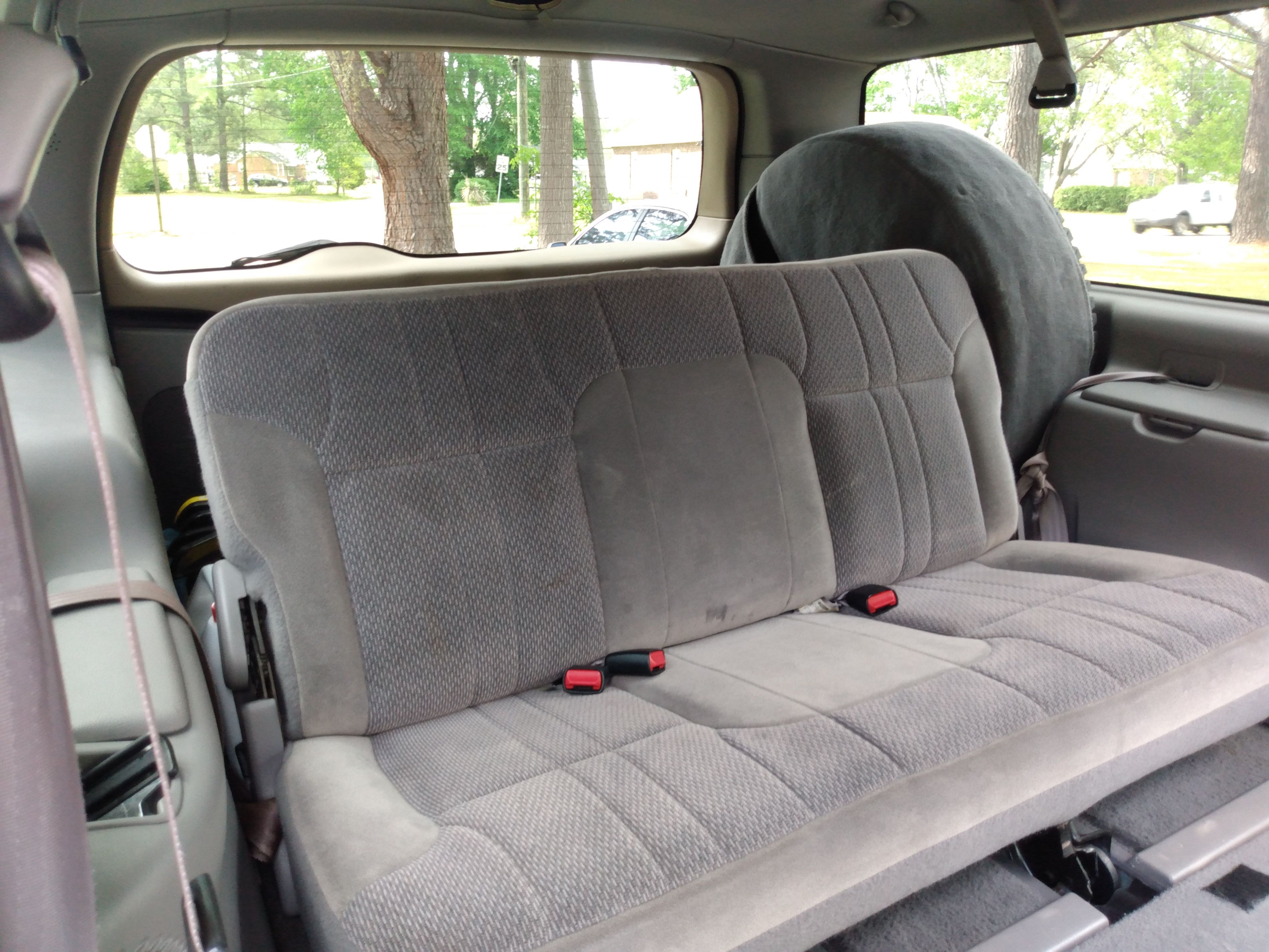 Used 2001 Ford Excursion XLT AWD/4WD image 17