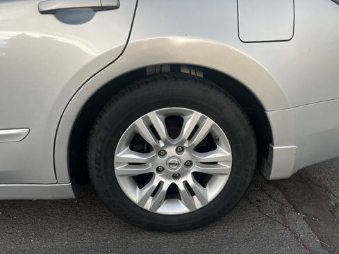 Used 2012 Nissan Altima 2.5 SL w/ 2.5SL Pkg image 11