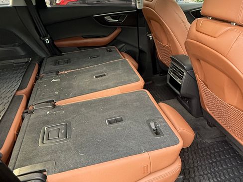 Used 2022 Audi Q7 3.0T Prestige image 14