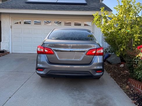 Used 2019 Nissan Sentra S FWD image 7
