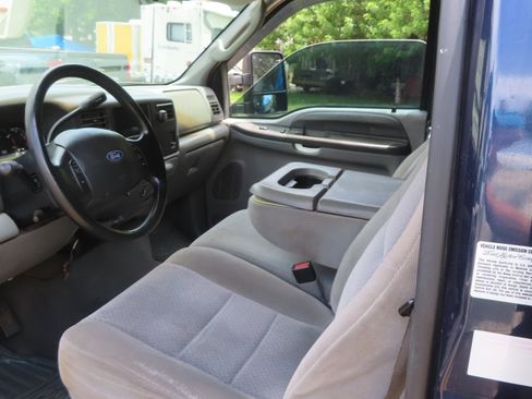 Used 2003 Ford F350 XL RWD image 8