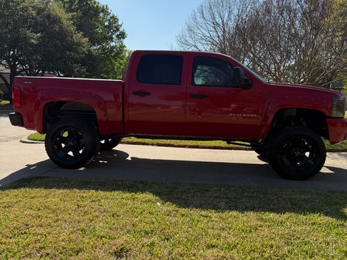 Used 2011 Chevrolet Silverado 1500 LT w/ All-Star Edition image 8