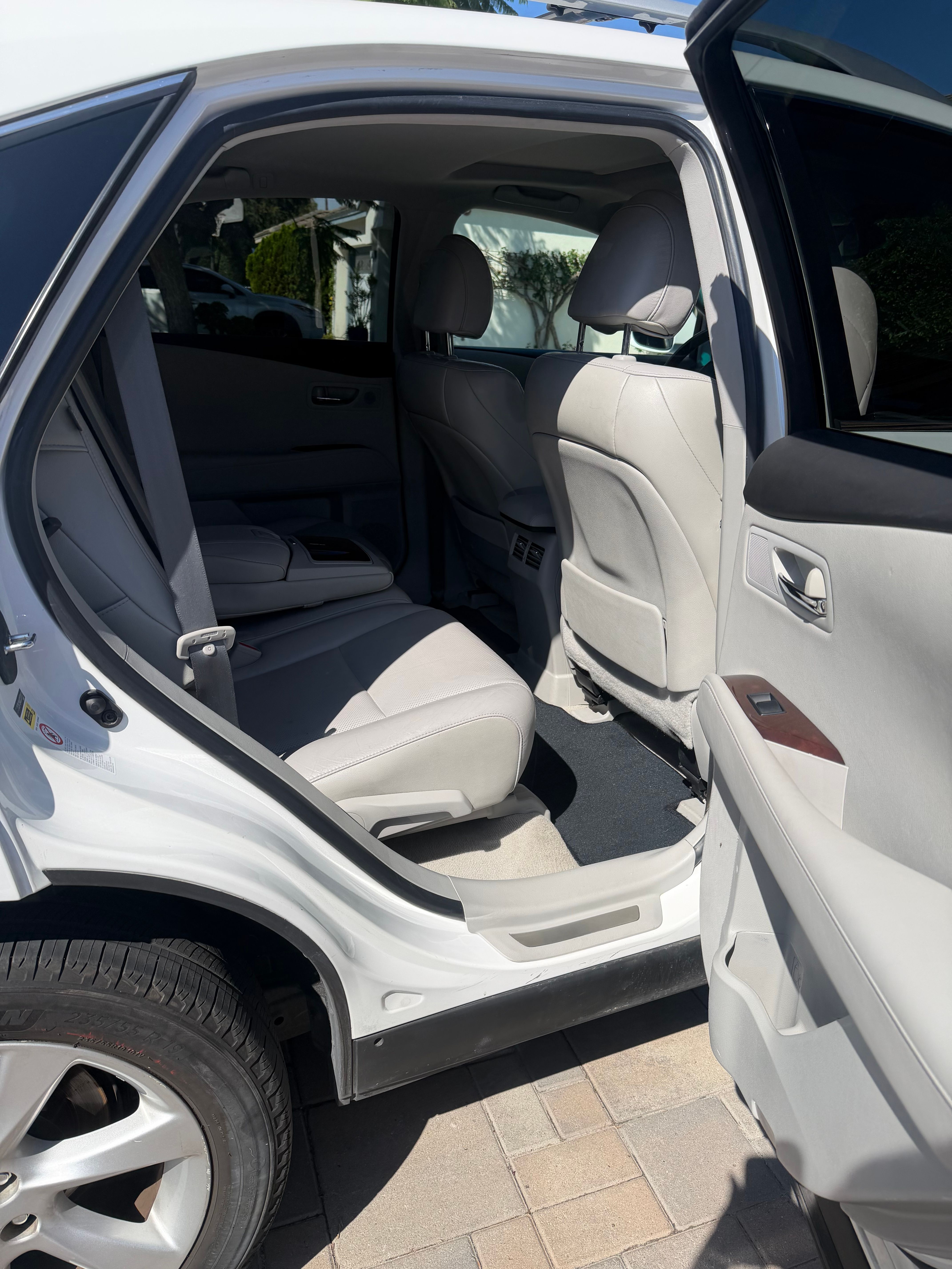 Used 2012 Lexus RX 350 FWD w/ Premium Pkg image 11