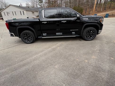 Used 2020 GMC Sierra 1500 SLT w/ SLT Premium Plus Package AWD/4WD image 2