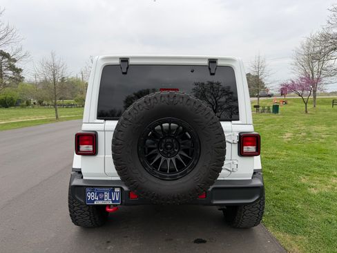 Used 2022 Jeep Wrangler Unlimited Rubicon image 14