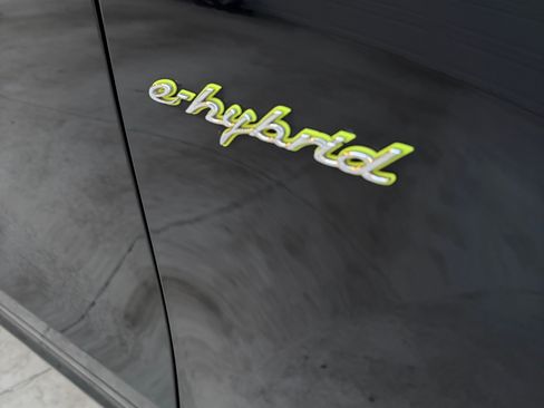 Used 2016 Porsche Cayenne S image 11