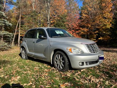 Used 2010 Chrysler PT Cruiser Classic Sport Wagon 4D w/ Convenience Group