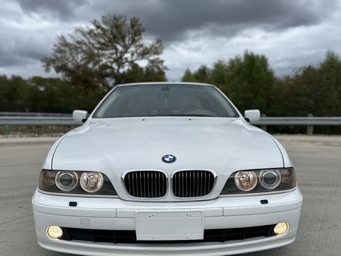 Used 2001 BMW 540i 540i Sedan 4D image 2