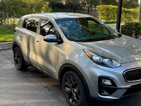 Used 2022 Kia Sportage LX w/ LX AWD Value Edition Package image 5