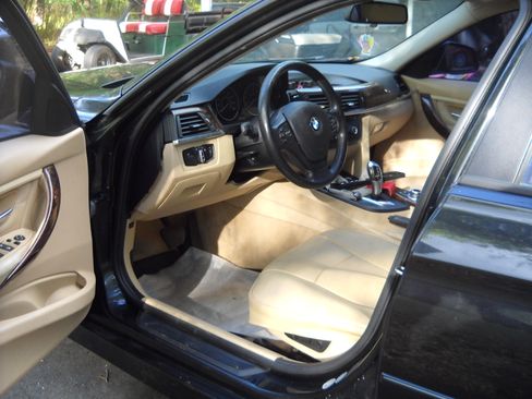 Used 2013 BMW 328i xDrive Sedan AWD/4WD image 10