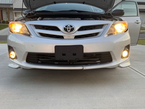 Used 2012 Toyota Corolla S FWD image 9