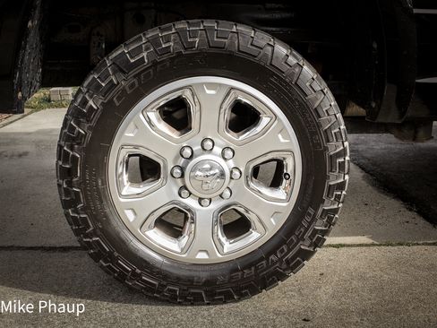 Used 2014 RAM 2500 Laramie w/ Black Appearance Group image 22